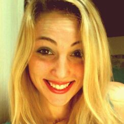 Photo de Mélanie De Oliveira